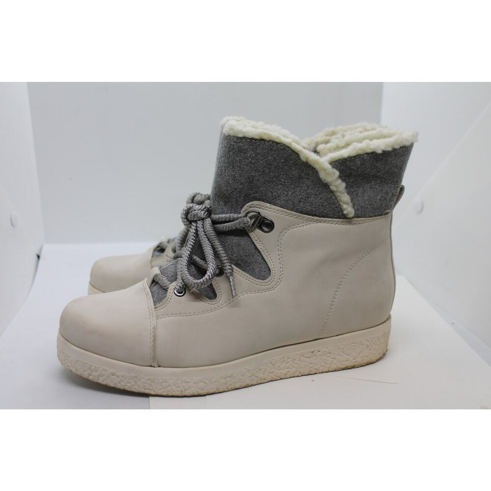 Bata Red Label Light Gray Shearling LIned Winter … - image 1